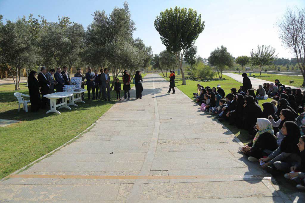 مسابقه دو همگانی بانوان برگزار شد